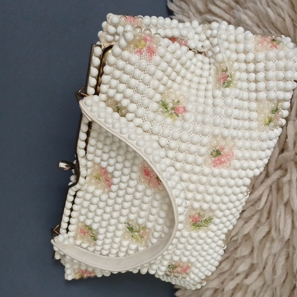 Vintage  beautiful  handbag